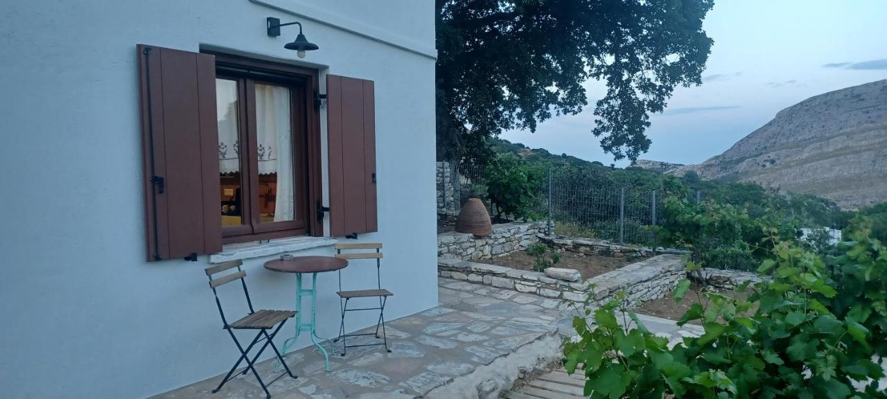 Imellos Apérathos Exterior photo